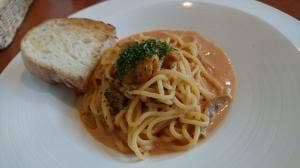 カフェ ダイニング クリスティーズ