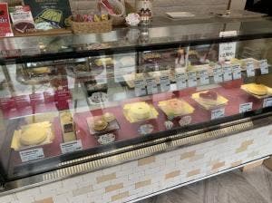 Love and Cheese 八尾青山店