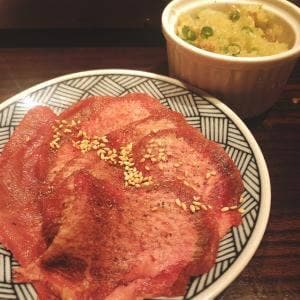 すこし贅沢な旨い焼肉 ゆうすい 八幡山店