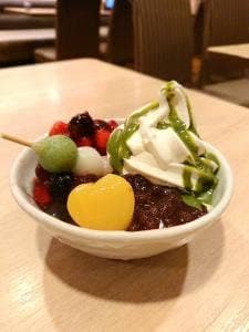 Cafe レストラン ガスト 鳴海最中店