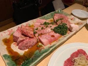 炭火焼肉 遊牧 新宿店