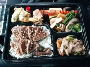 座屋