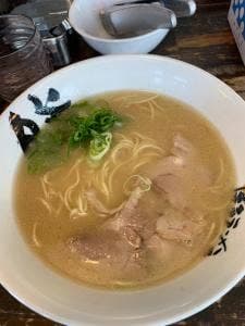 博多ラーメン 膳 周船寺店