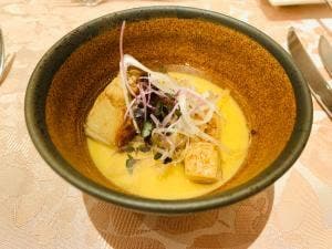 鶴ケ岡会館