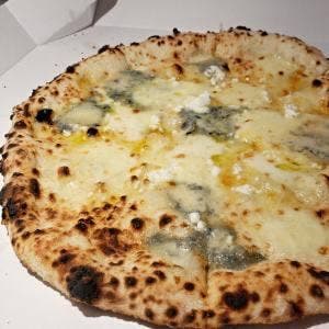 ピッツェリア アリアニコ