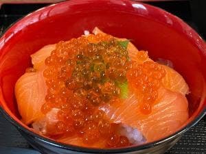 海鮮丼 まぐろ家