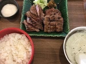 牛たん満月
