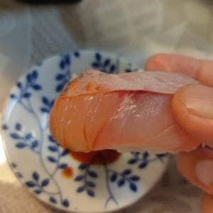 新屋鮨めじろ台本店