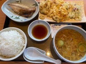 やよい軒 草加稲荷店