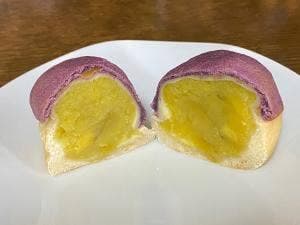 薄皮焼き芋あんぱん専門店 夜の鶴、月の芋。