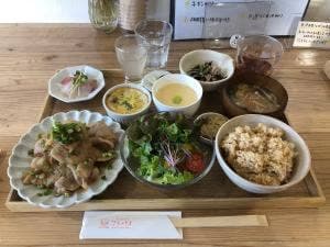 玄米ごはんや ことのは
