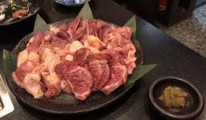 溶岩焼と焼鳥の店 鶏富士
