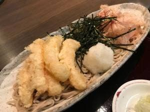 手打ち蕎麦人と木