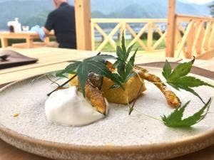 cafe wild chicken