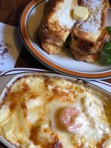 珈琲館サルビア 本店