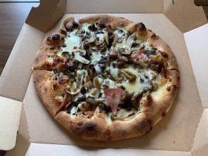 ピザショップ マンドリアーノ ニセコ高橋牧場