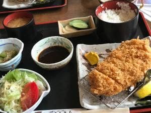 まるきちお食事処