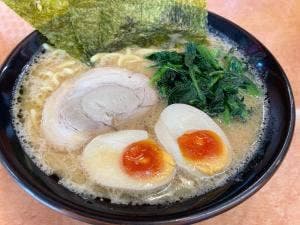 濃厚豚骨ラーメン こく丸
