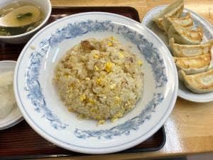 ぎょうざの満洲 狭山市駅店