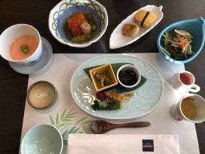 THE BEACH KUROTAKE お食事処