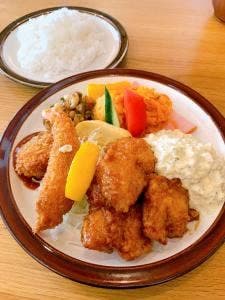 まるさか洋食堂