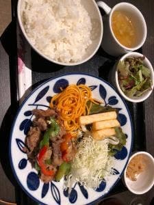 カフェ&バーつばき