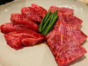 和牛炭火焼肉 味道苑