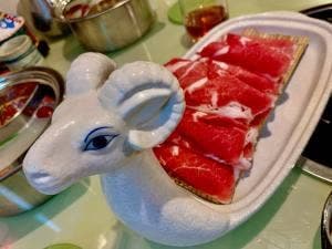 内モンゴル薬膳鍋 楽図苑