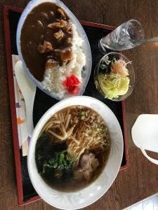 食堂 山下屋