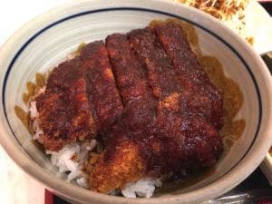 矢場とん 阪急三番街店