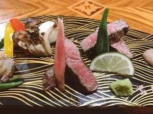 鳥遊ぶ森の宿 ふたり静