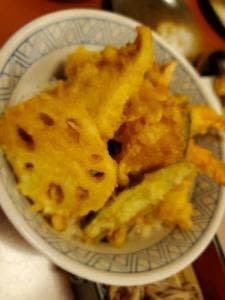やじろべえ 滝の水店