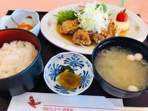 泉水コースレストラン 白山カントリー倶楽部