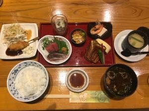 肴と日本酒 梅小町