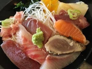 すし信