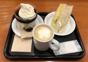 カフェ・ベローチェ 博多駅筑紫口店