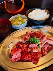昭和牛丸 本店