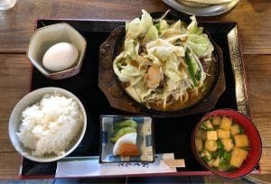 昭和ホルモン食堂