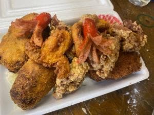 大衆肉酒場 月〜豕