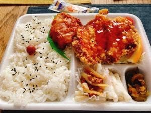 ほかほかのお弁当 沢田屋