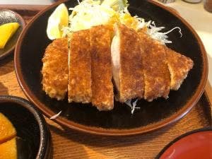 とんかつまえだ