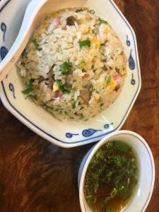 中央菜館