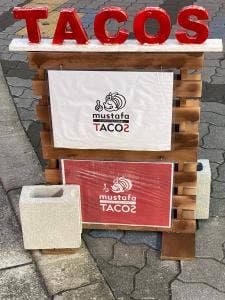 ムスタファタコスの店