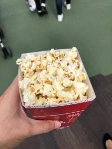 ディズニーランド ポップコーン取り扱いワゴン トレーディングポスト横