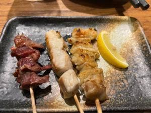 日本一のもつ鍋と炭火やきとり さわだや