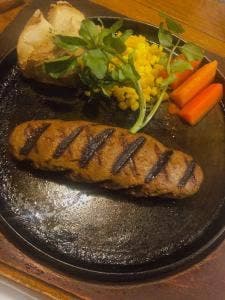 ハンバーグ専門店 イズツヤ