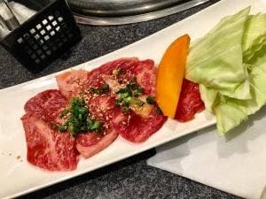 炭火焼肉 梨洞