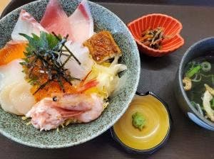 海み屋 新湊きっときと市場