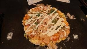 宏月