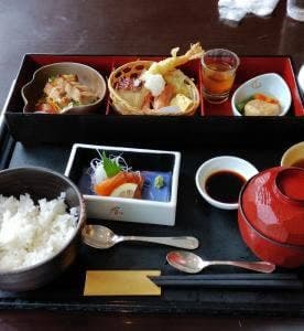 和ダイニング アストラル